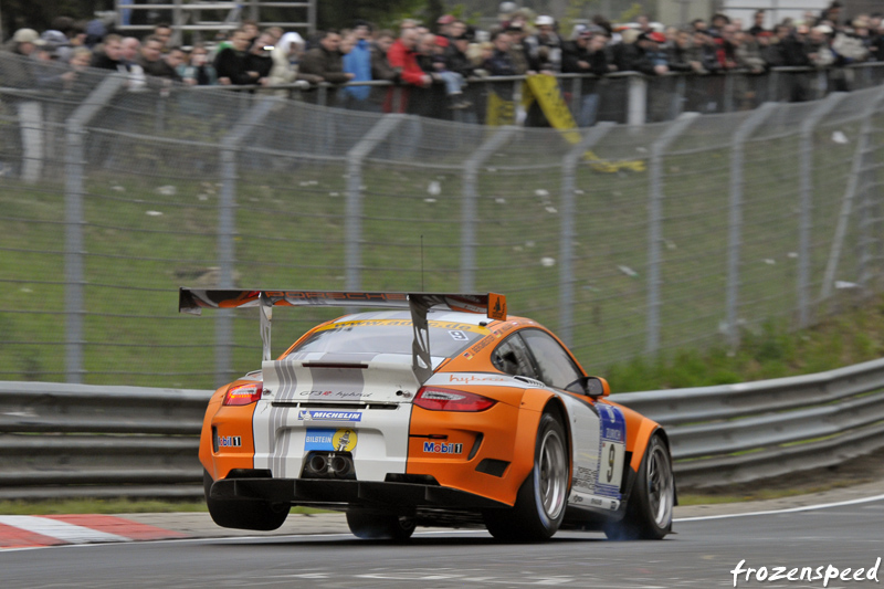 GT3R Hybrid jumping