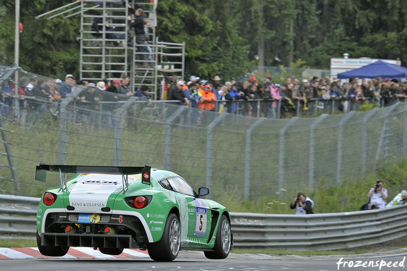 Aston Martin V12 Zagato jump