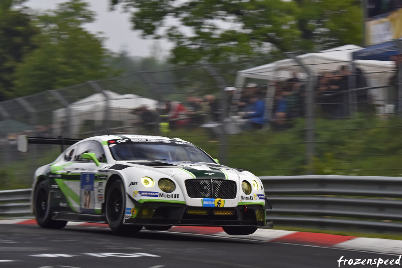 Bentley Continental jump