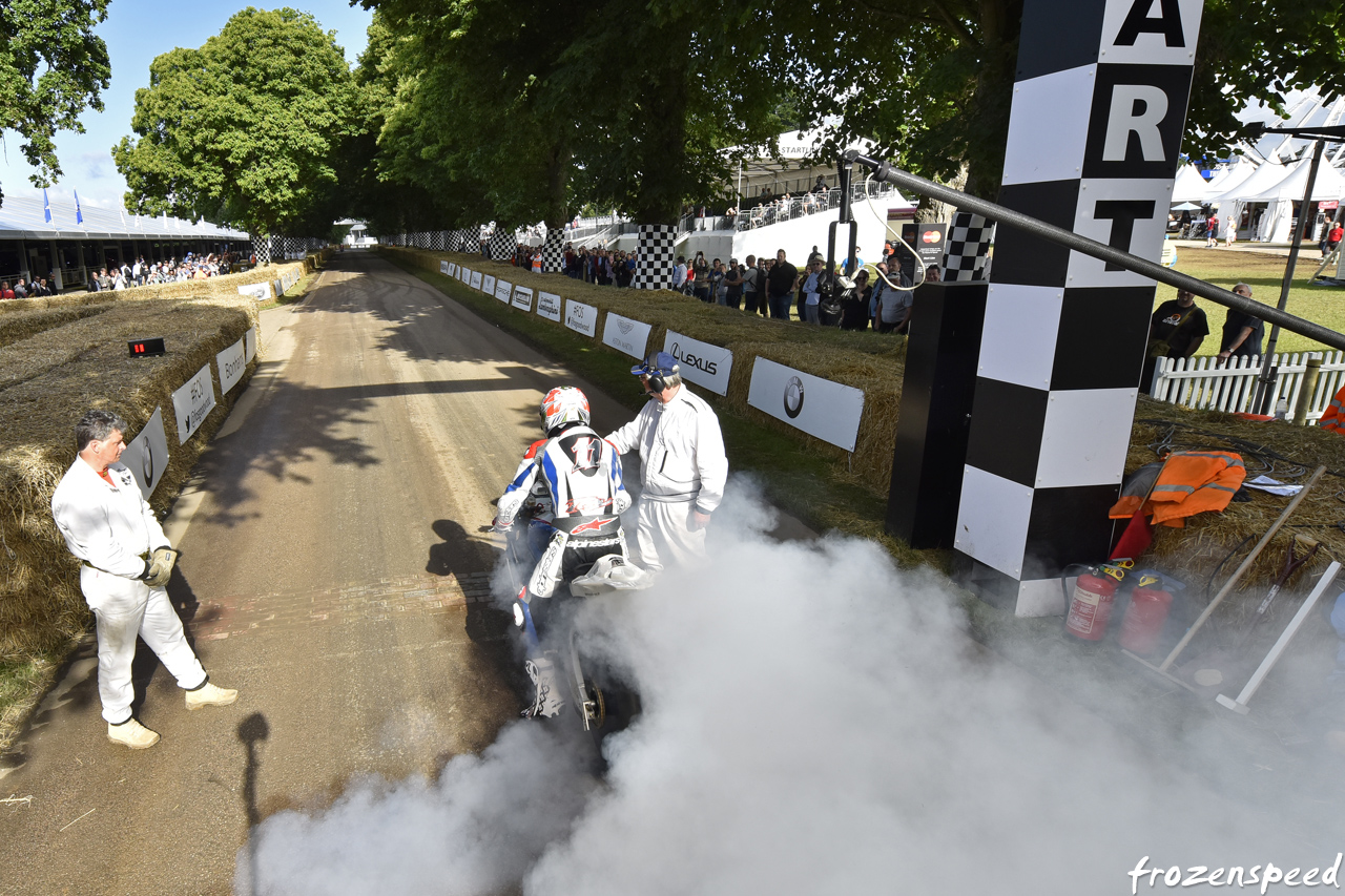 Troy Corser startline burnout