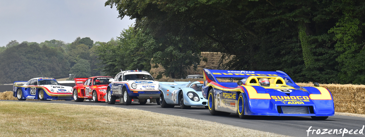 Porsche legends traffic jam