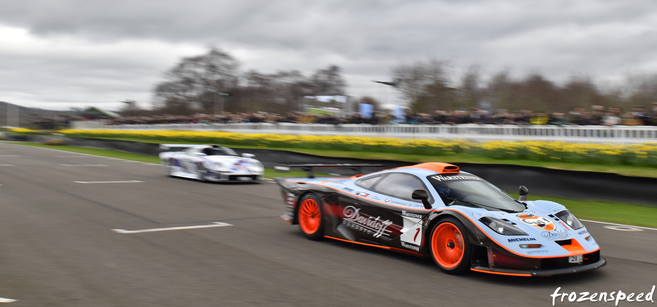 McLaren F1 GTR vs Porsche GT1