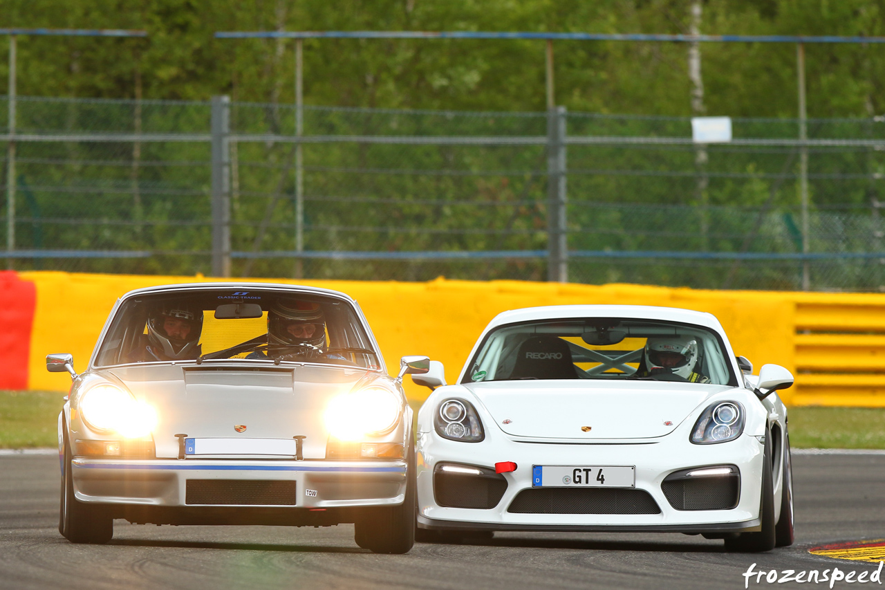 911 2.7RS vs GT4