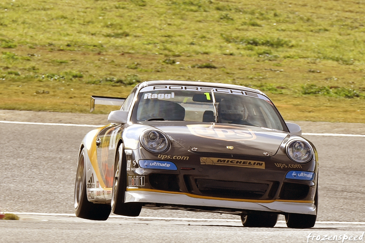 Olaf Manthey GT3 Cup jump