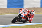 Jorge Lorenzo kneedown focus