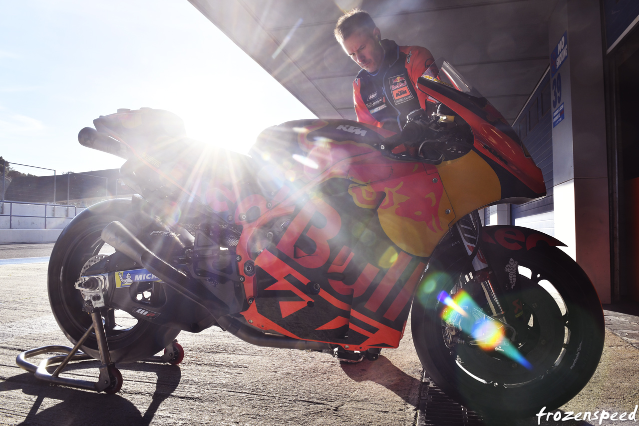 KTM RC16 Red Bull