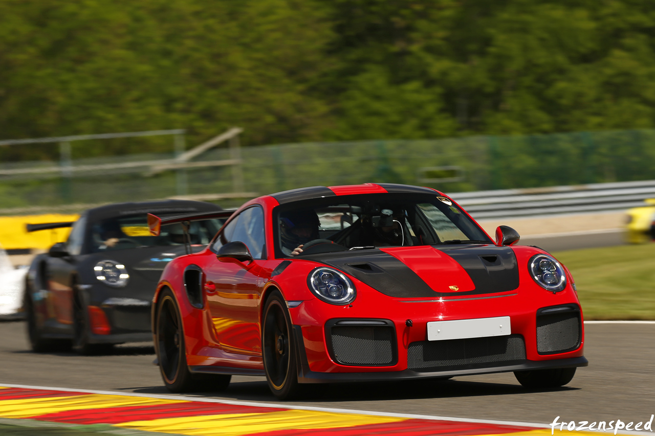 GT2RS vs GT3RS