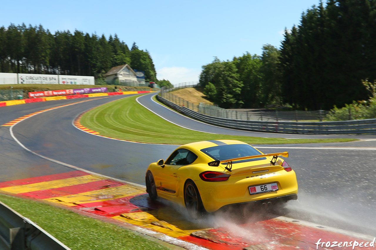 GT4 Eau Rouge spray