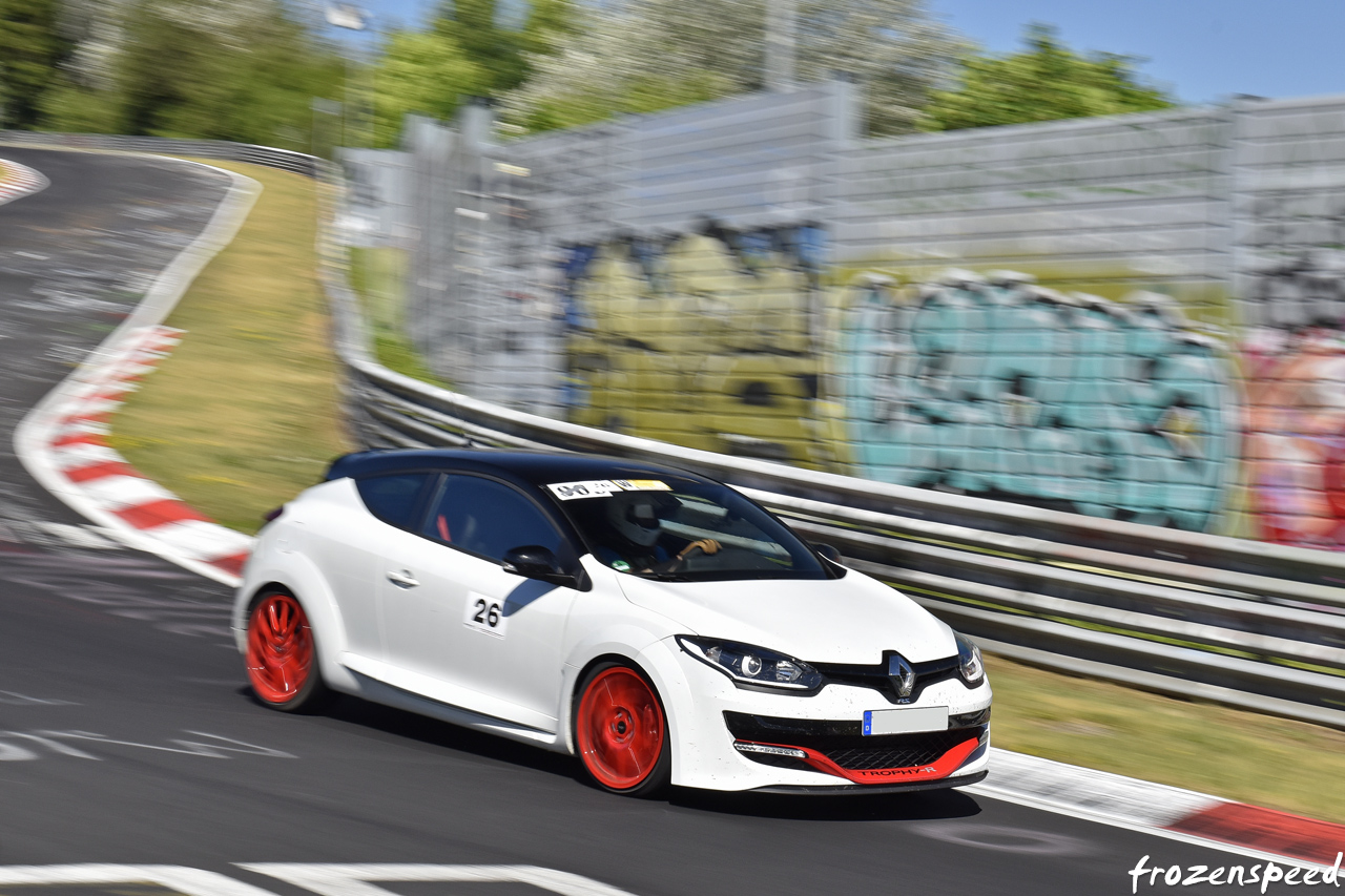 Megane RS Trophy-R