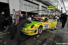 Timo Bernhard pitstop