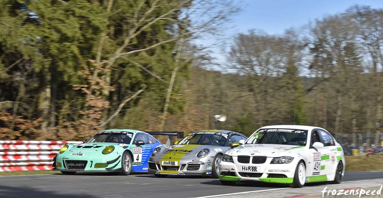 VLN Falken Porsche 3 abreast