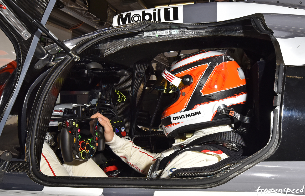 Nico Hulkenberg 919 cockpit