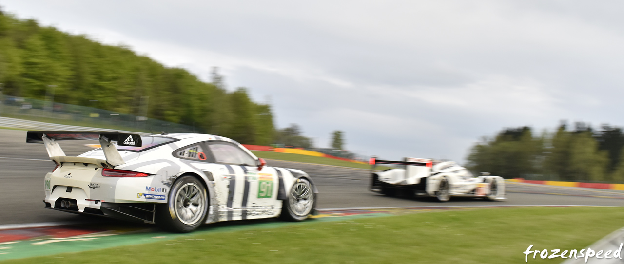 Manthey RSR chasing Porsche 919 Spa