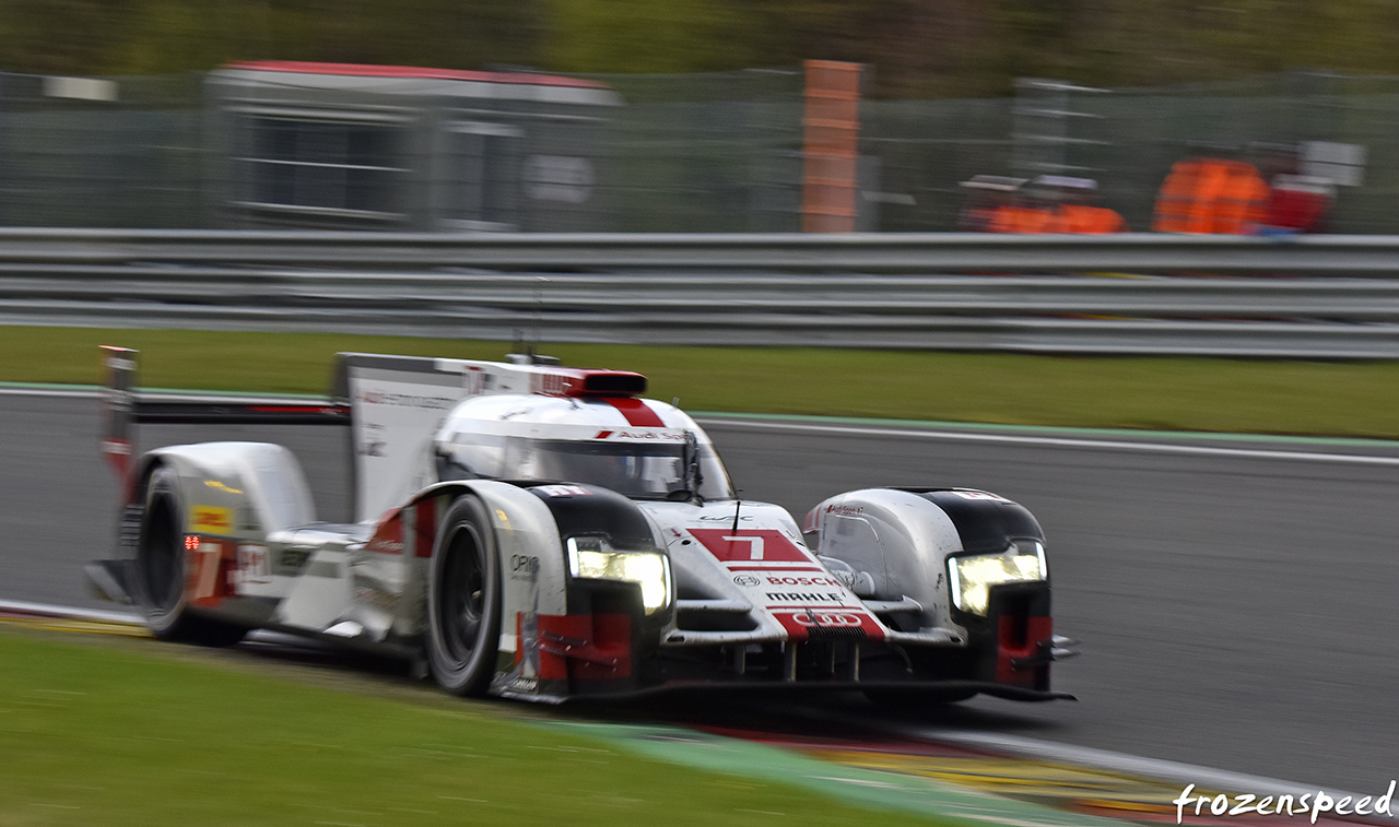 Audi R18 e-tron kerb