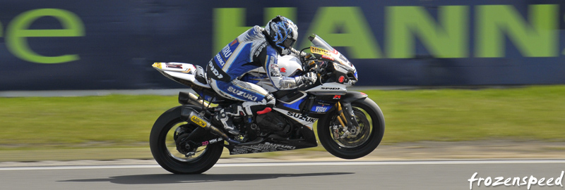 Leon Haslam wheelie